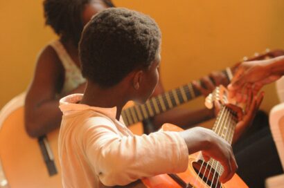 kids, guitar, 7 notes